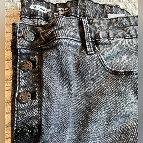 Old Navy Jeans - Picture 4 of 6